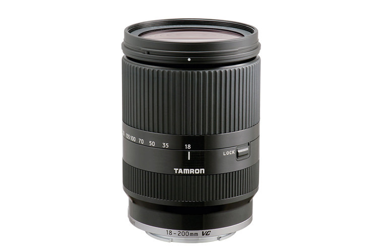 Tamron AF 18-200mm f/3.5-6.3 Di III VC till EOS M Svart